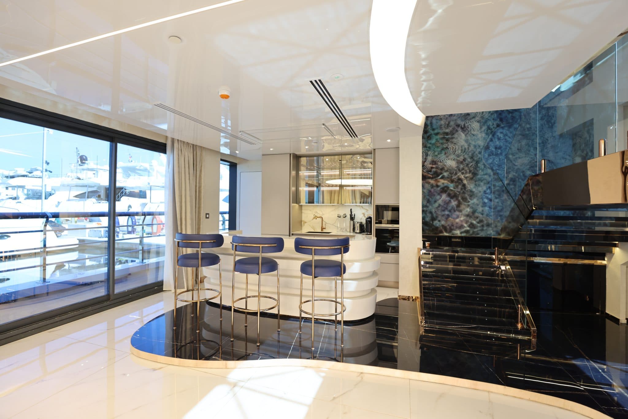 Kempinski Floating Villa — photo 3