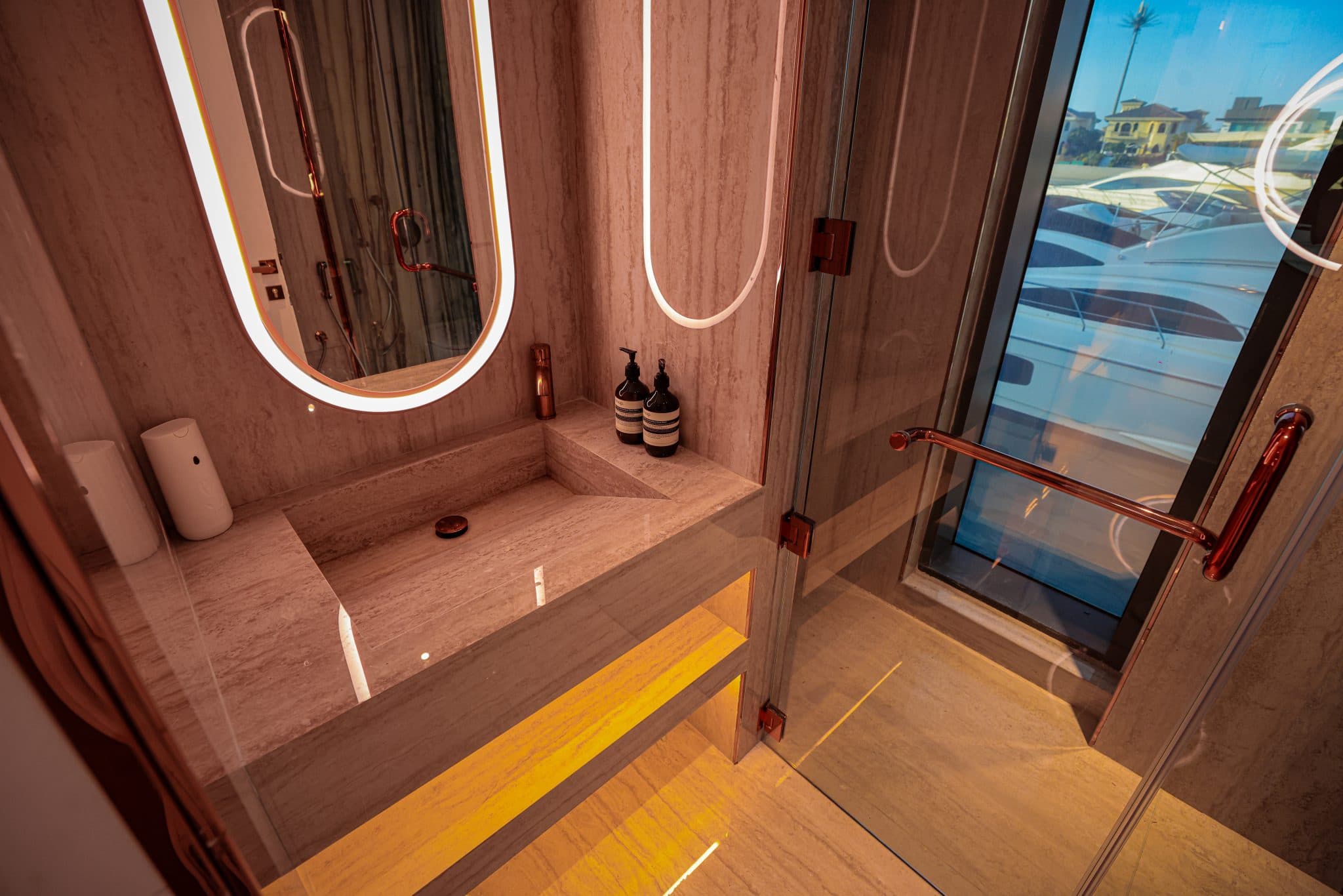 Kempinski Floating Villa — photo 19