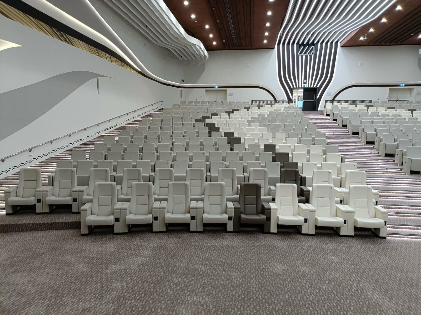 MBR LIBRARY — photo 3